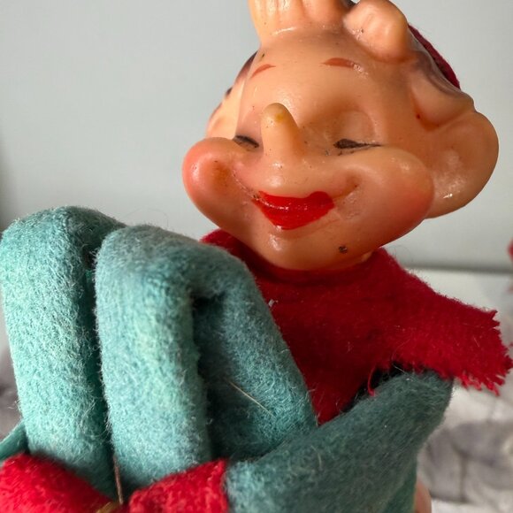 Vtg Green Red Knee Hugger Christmas Elf Pixie RARE EYES CLOSED - Picture 3 of 13